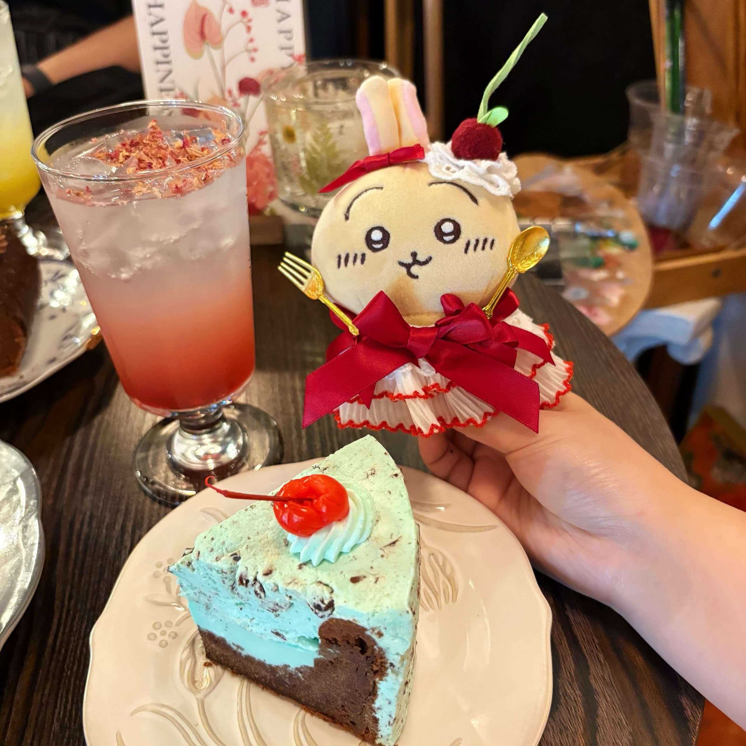 【10cm】ぬいぐるみ服 まんまるチェリーのケーキドレス