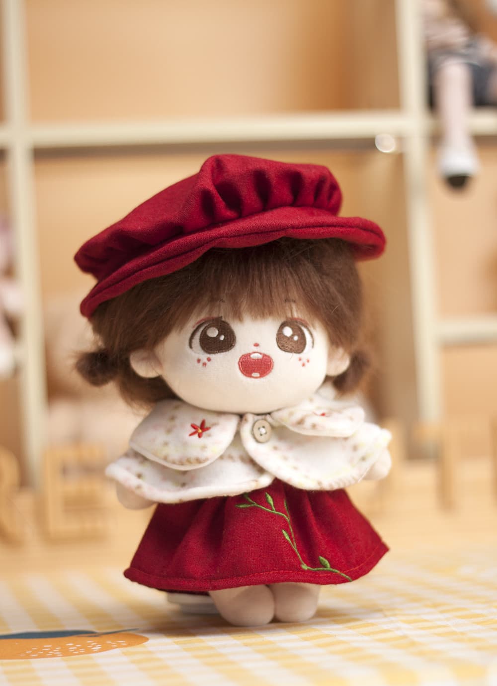 【20cm】ぬいぐるみ服 冬のふんわりケープと赤色ワンピース